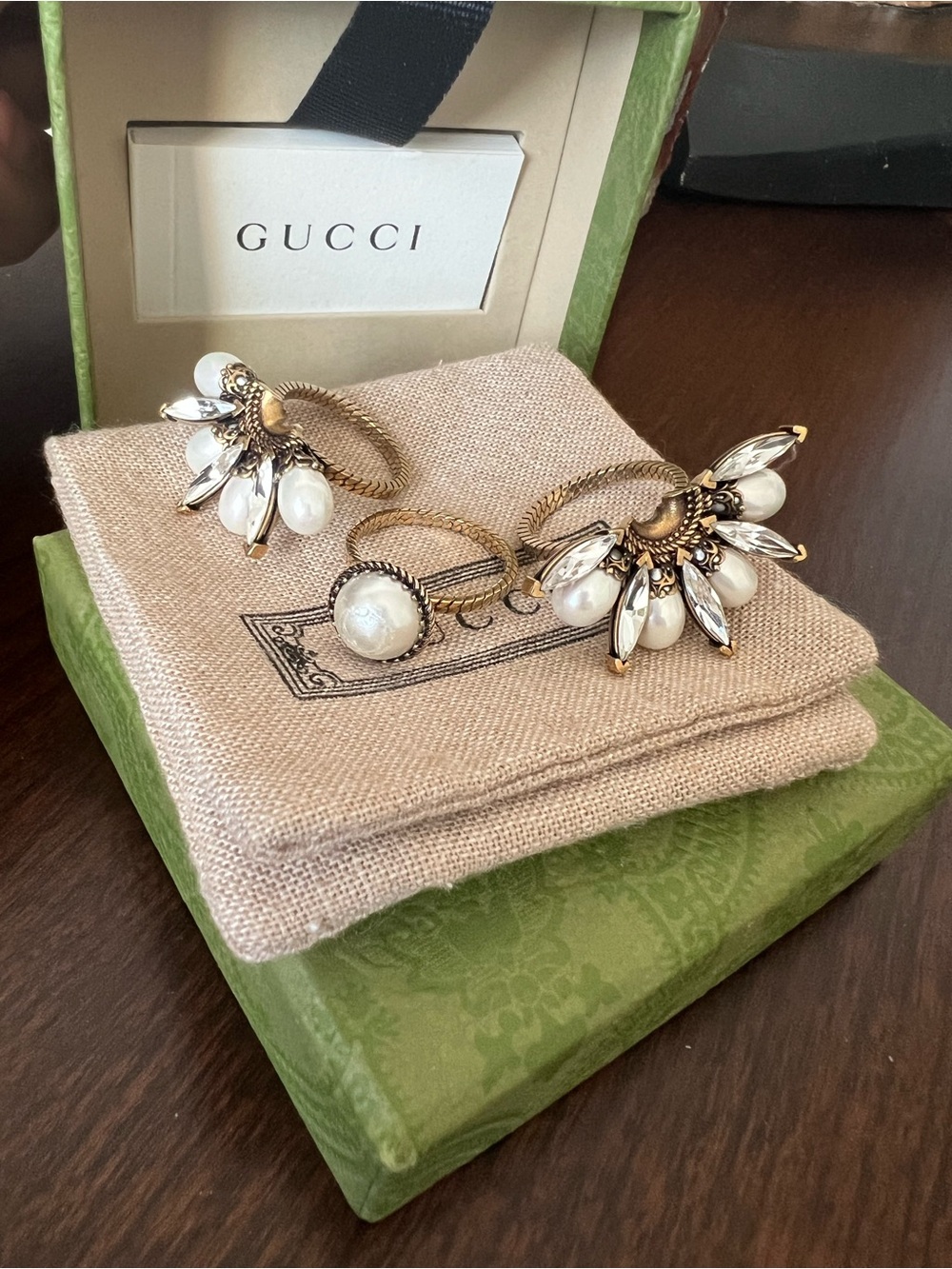 Gucci Gold-Tone Double Flower Ring with White Pearls and Crystal Marquises - Picture 3 of 10